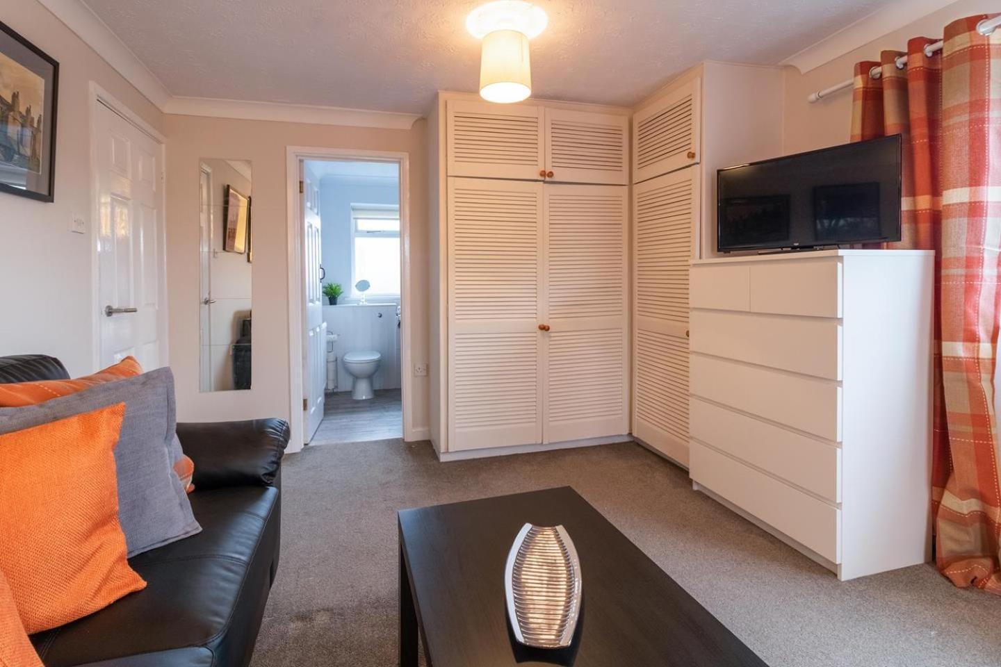 St Anne'S Serviced Accommodation - Bicester Oxfordshire Экстерьер фото